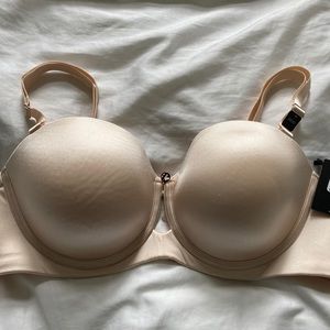 New with tags Ashley Graham Phenomenon Bra